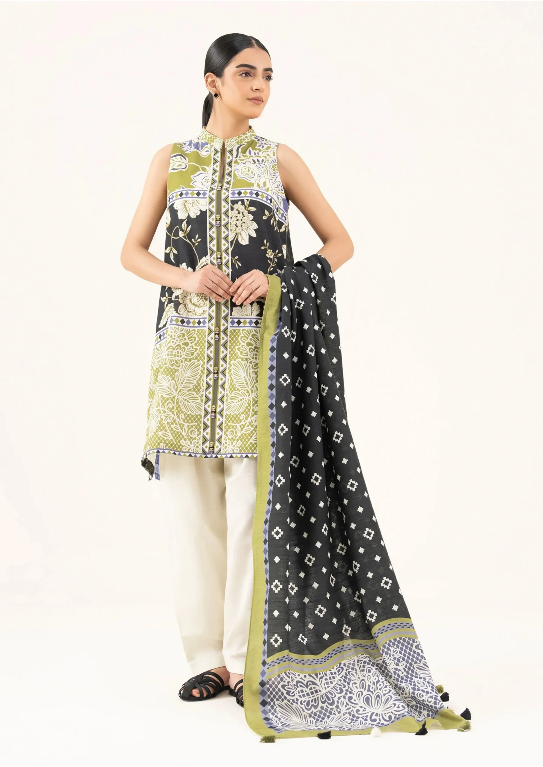 Sapphire Factory Leftover Lawn Digital Print 3 Piece Dress