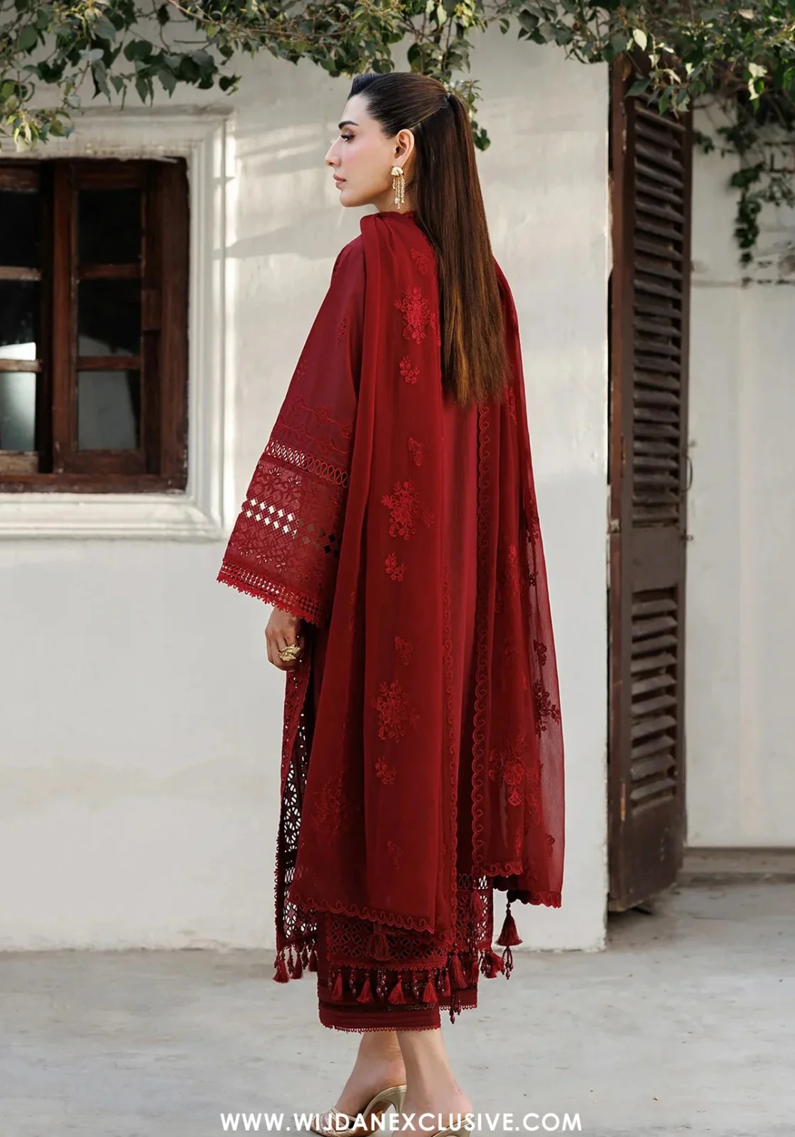 Alizeh Lawn Chikankari Luxury Embroidered 3 Piece Dress - Image 3